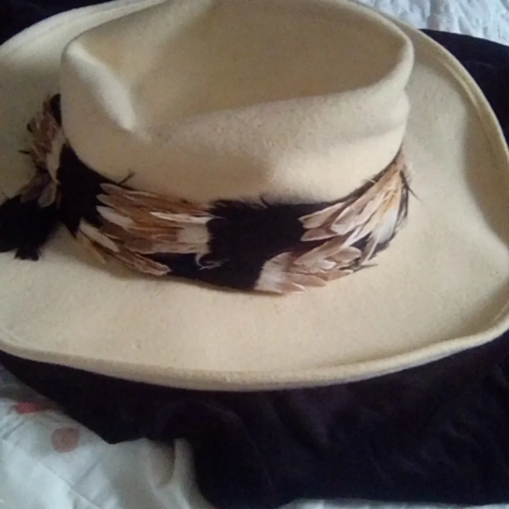 JOE Bill Miller vintage Michael Howard ladies hat. 100% wool.